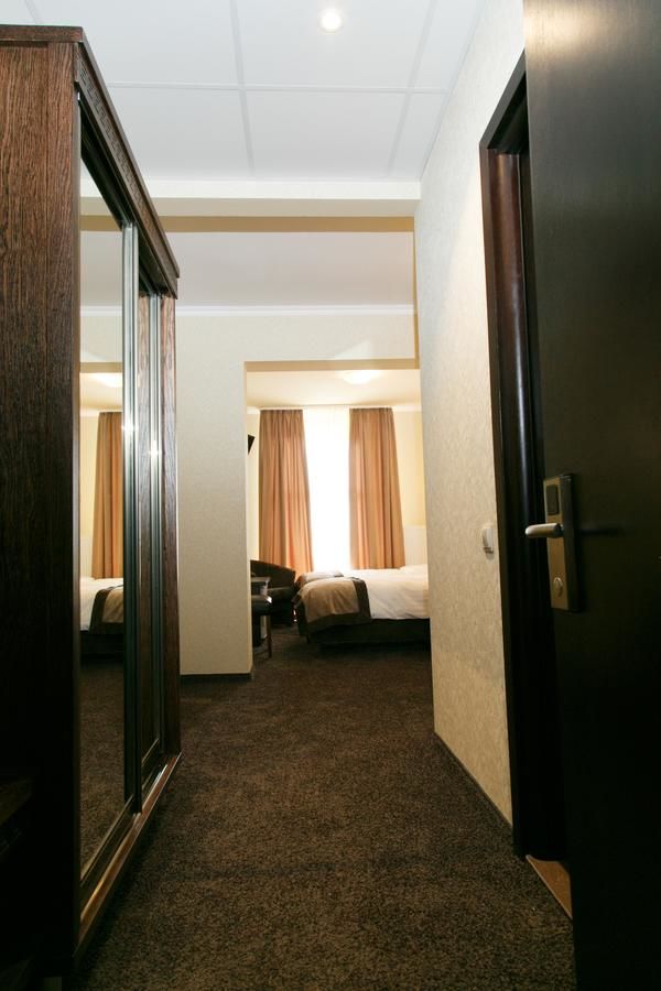 Отель Avalon Palace Тернополь